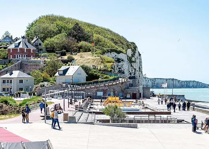 Holiday home Maison De Caractere Saint-Crespin